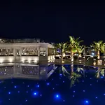 Petinos 4*