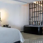 Petinos Hotel