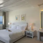 Petinos 4*