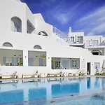 Petinos Hotel 4*