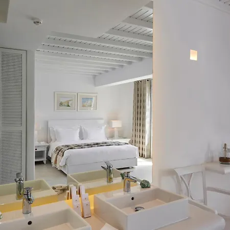 ペティノス ビーチ ホテル 4*