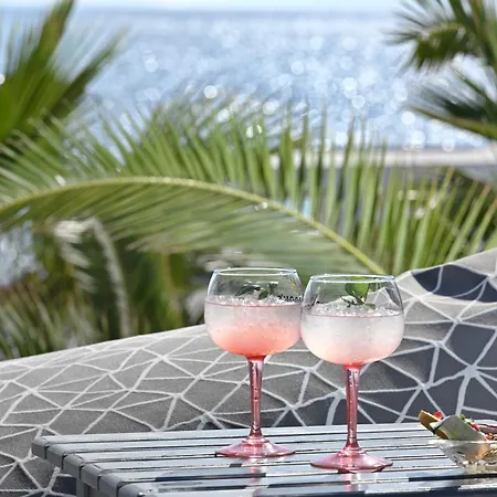 Hotel Petinos