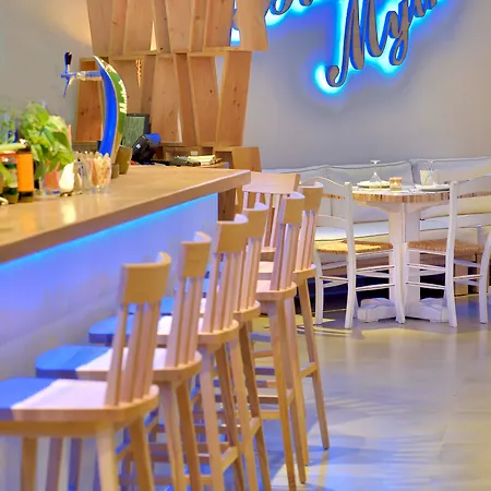 Petinos Hotel 4*