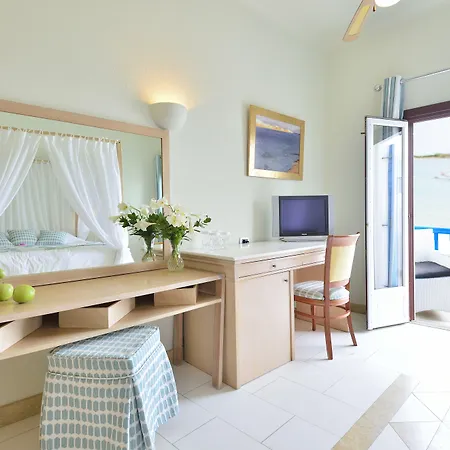 Hotel Petinos Platis Gialos